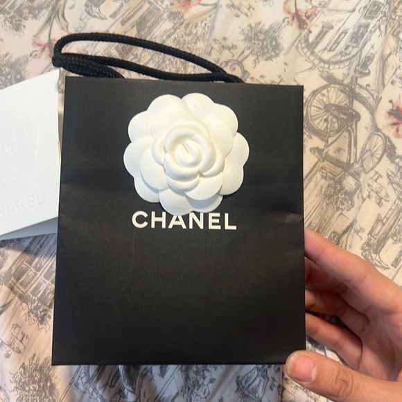 Gift bag - Picture 1 of 6